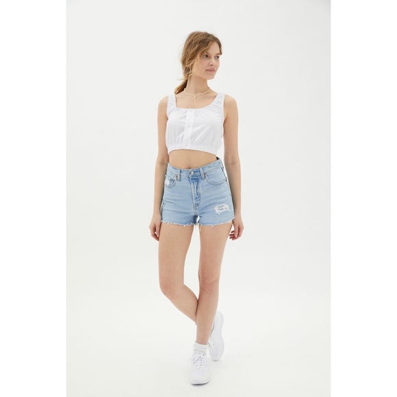 Levi’s Ribcage Women's Shorts - Picture 4 of 9